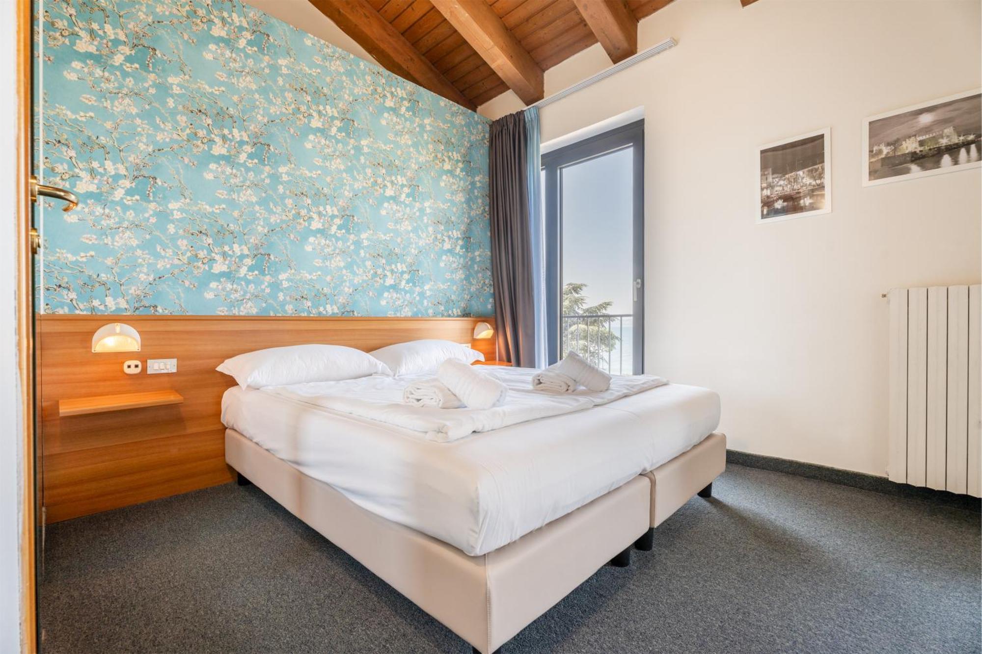 Hotel Al Castello Torri Del Benaco Exteriör bild